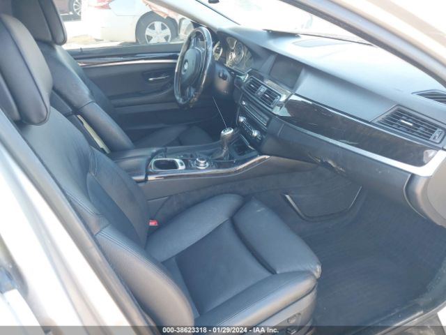 Photo 4 VIN: WBAFR7C5XBC267855 - BMW 535I 