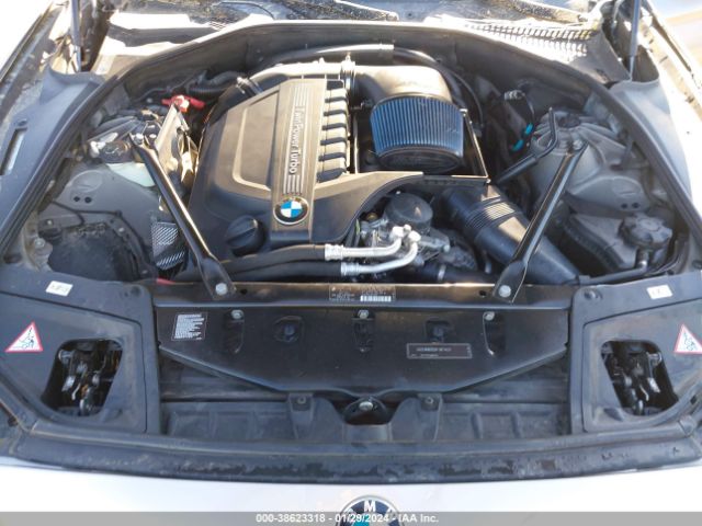 Photo 9 VIN: WBAFR7C5XBC267855 - BMW 535I 