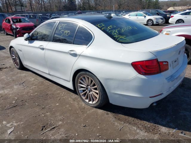 Photo 2 VIN: WBAFR7C5XBC601043 - BMW 535I 