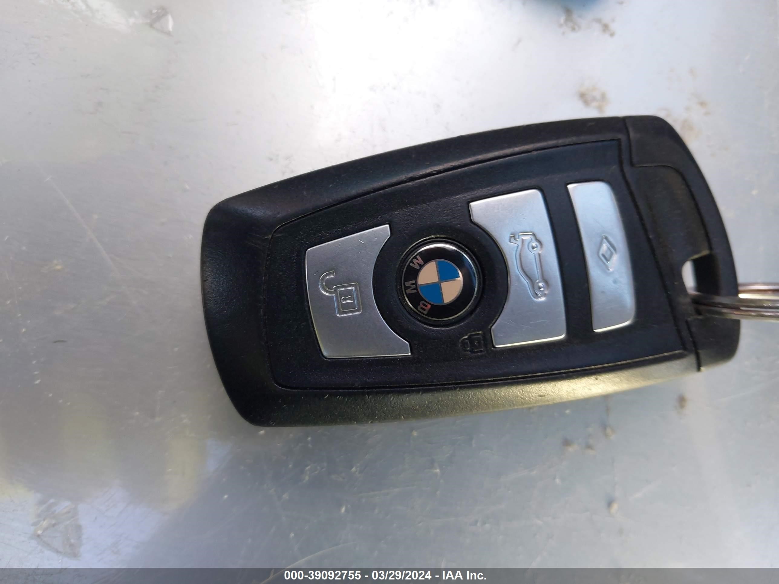 Photo 10 VIN: WBAFR7C5XBC607571 - BMW 5ER 