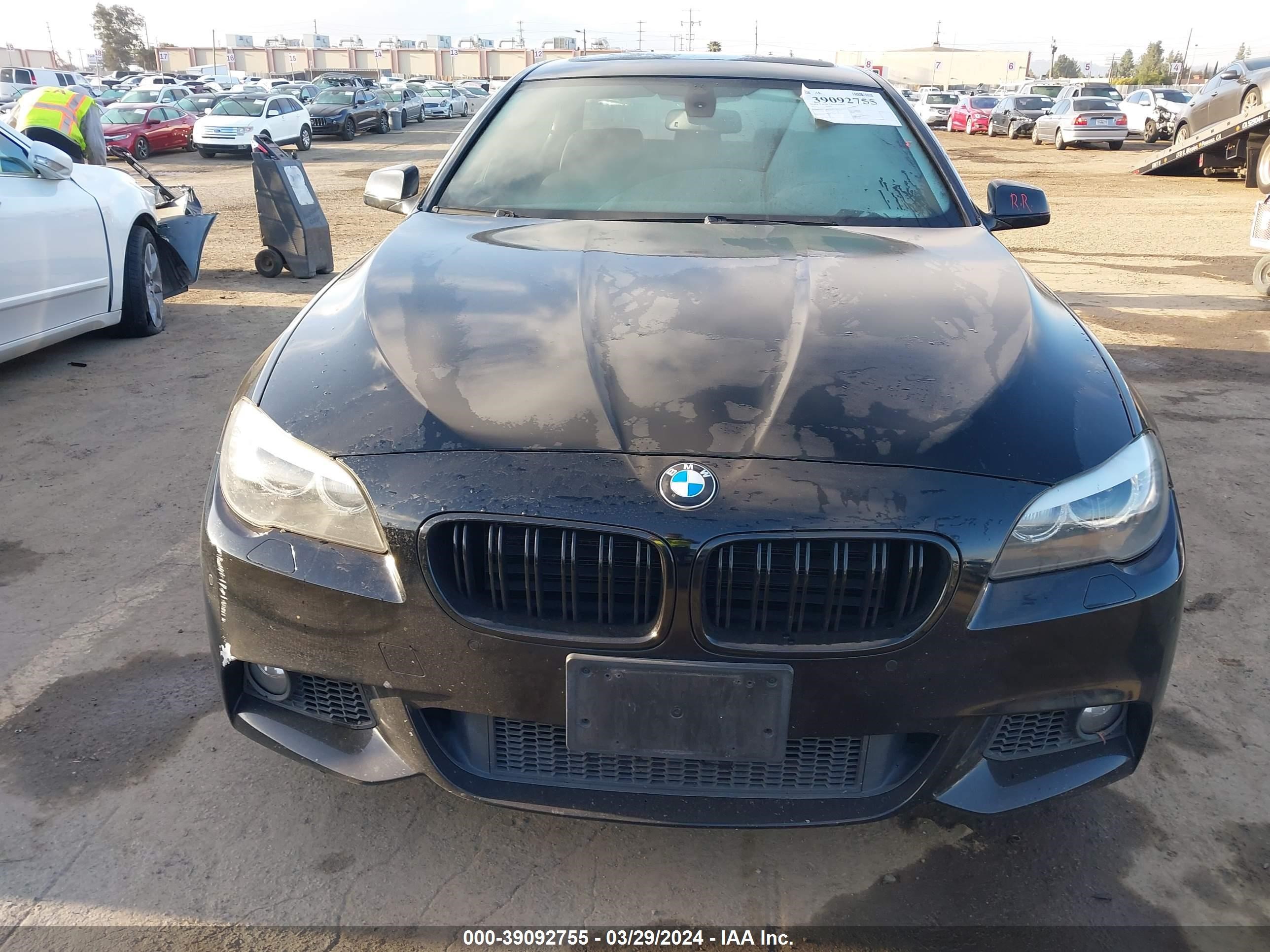 Photo 11 VIN: WBAFR7C5XBC607571 - BMW 5ER 