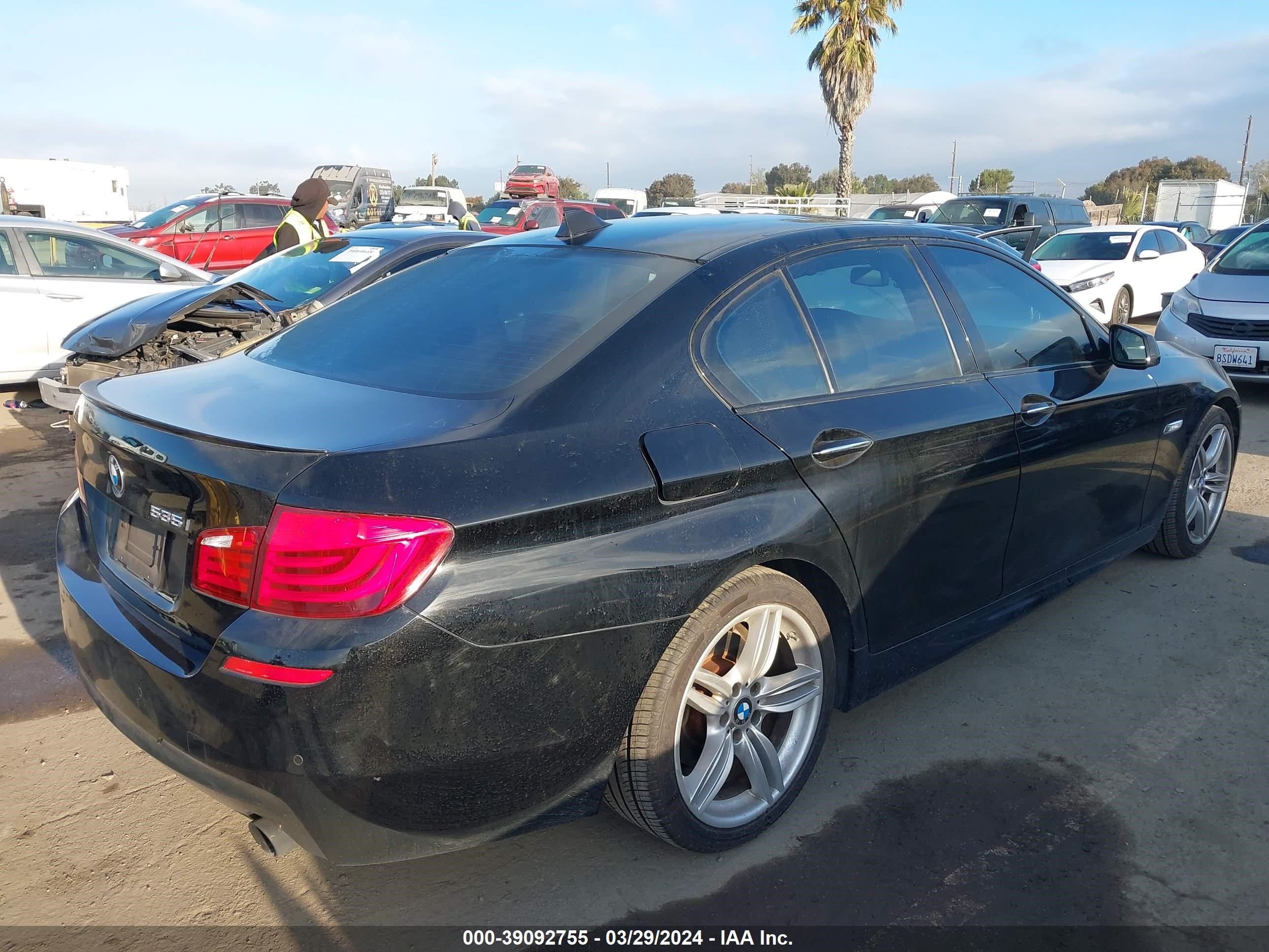 Photo 3 VIN: WBAFR7C5XBC607571 - BMW 5ER 