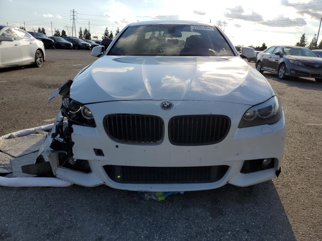 Photo 4 VIN: WBAFR7C5XDC827344 - BMW 5ER 