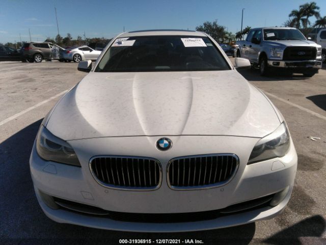 Photo 5 VIN: WBAFR7C5XDC828879 - BMW 5 