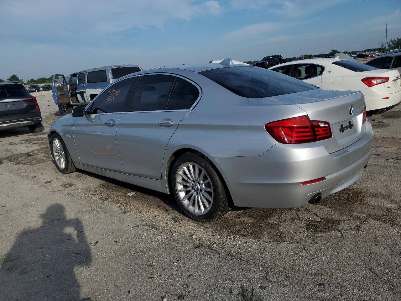 Photo 1 VIN: WBAFR7C5XDC828901 - BMW 5ER 