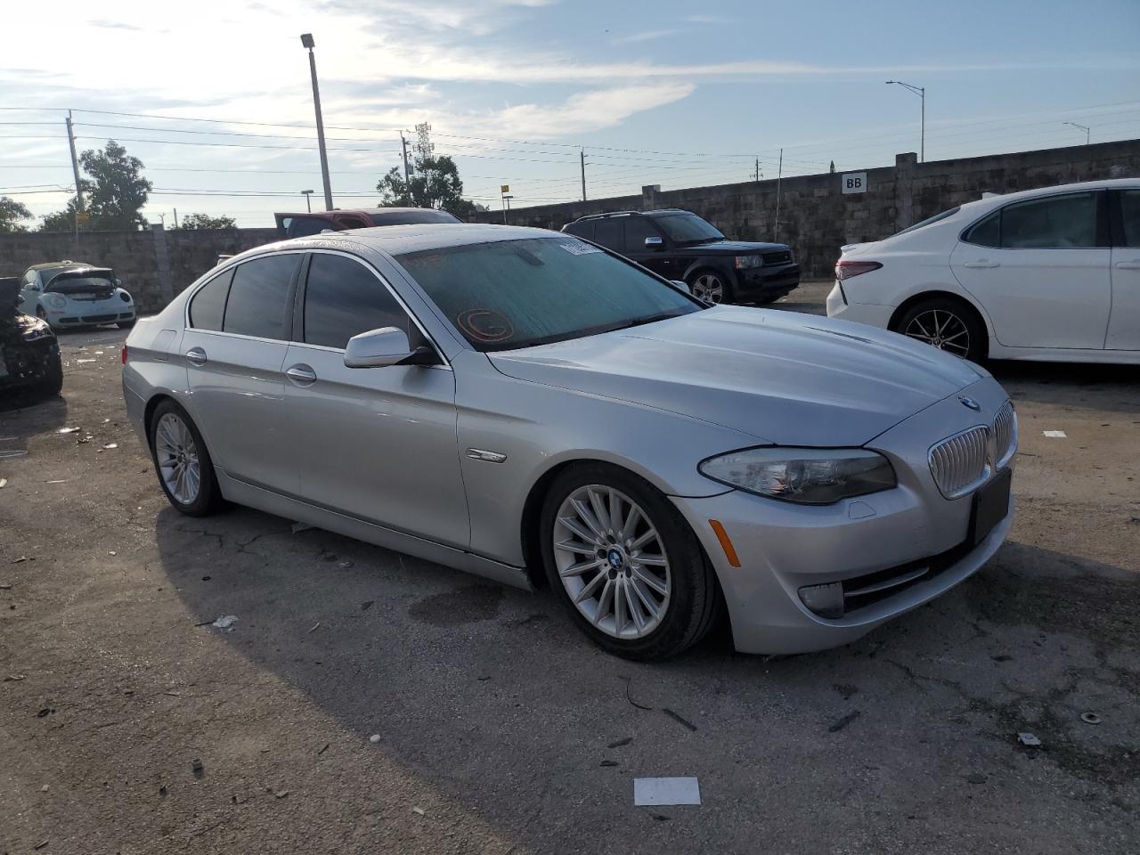 Photo 3 VIN: WBAFR7C5XDC828901 - BMW 5ER 