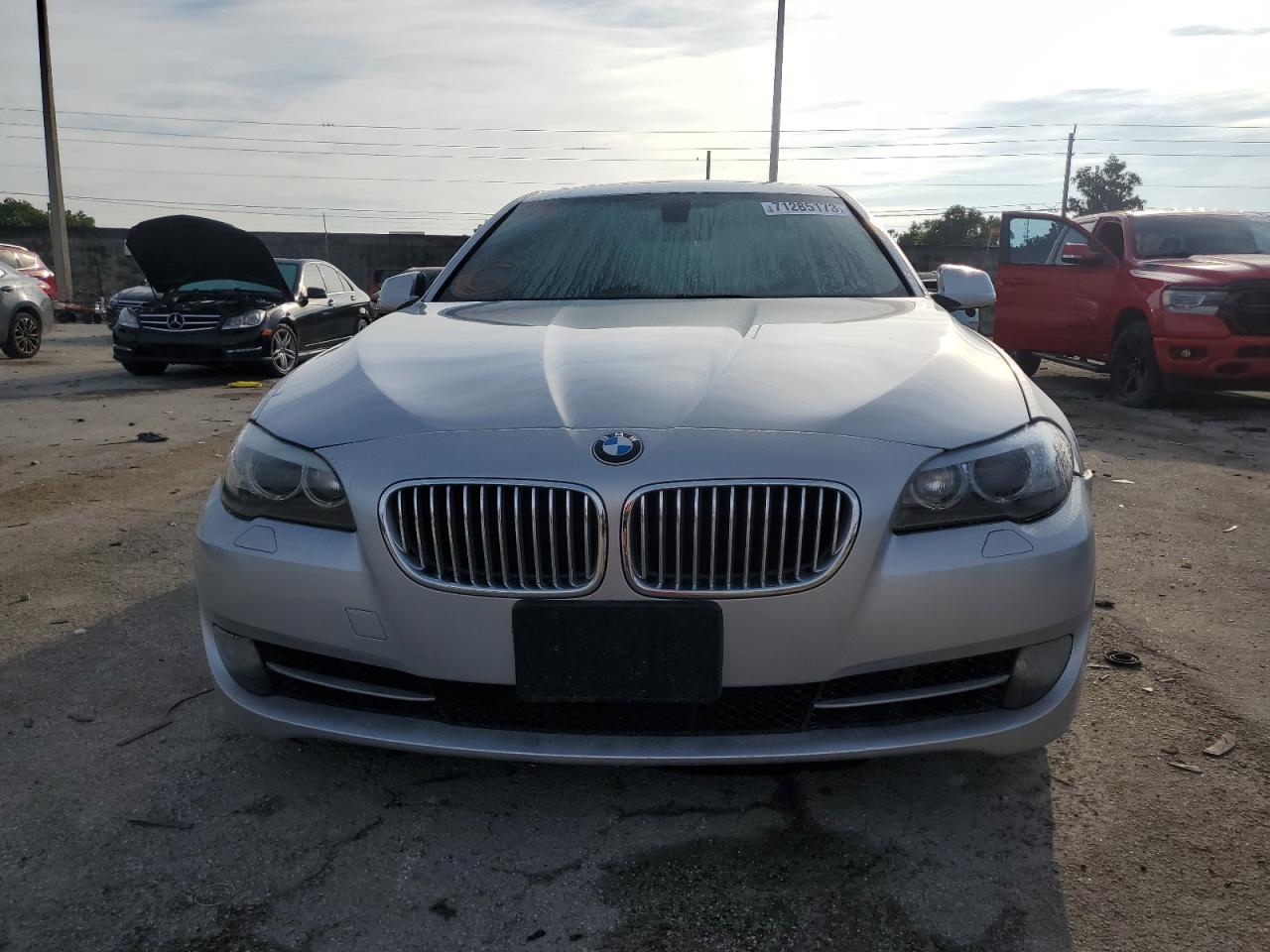 Photo 4 VIN: WBAFR7C5XDC828901 - BMW 5ER 