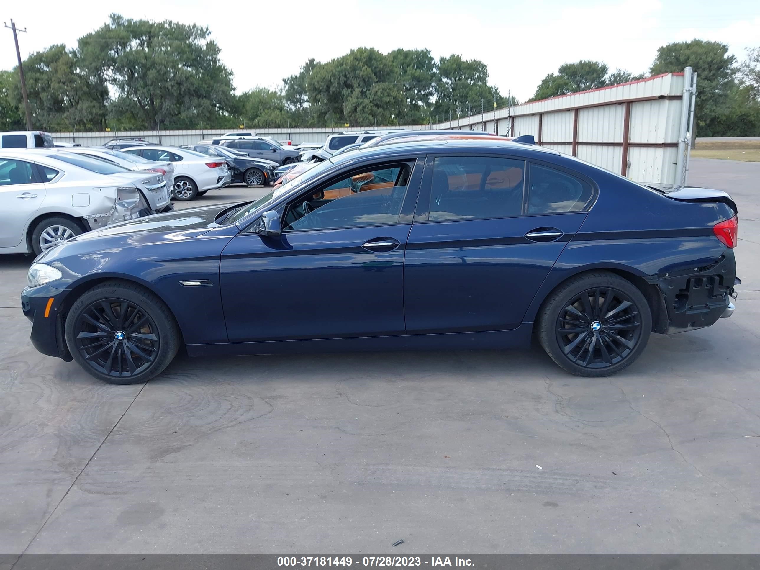 Photo 14 VIN: WBAFR9C52BC271264 - BMW 5ER 