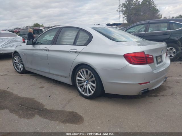 Photo 2 VIN: WBAFR9C55BC271047 - BMW 550I 