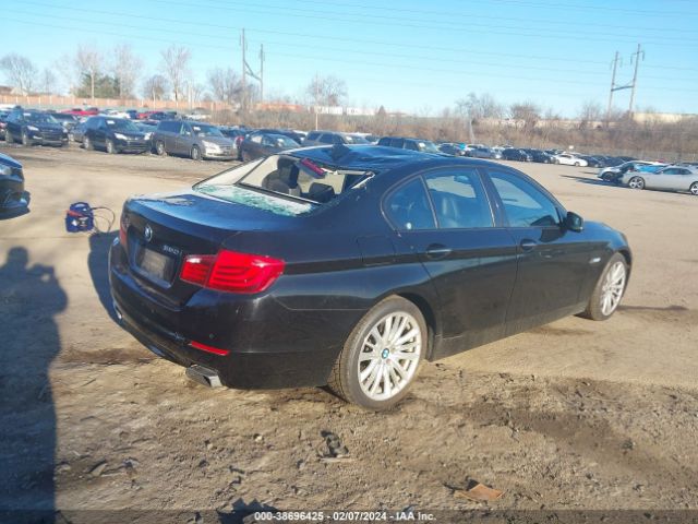 Photo 3 VIN: WBAFR9C56BC271087 - BMW 550I 