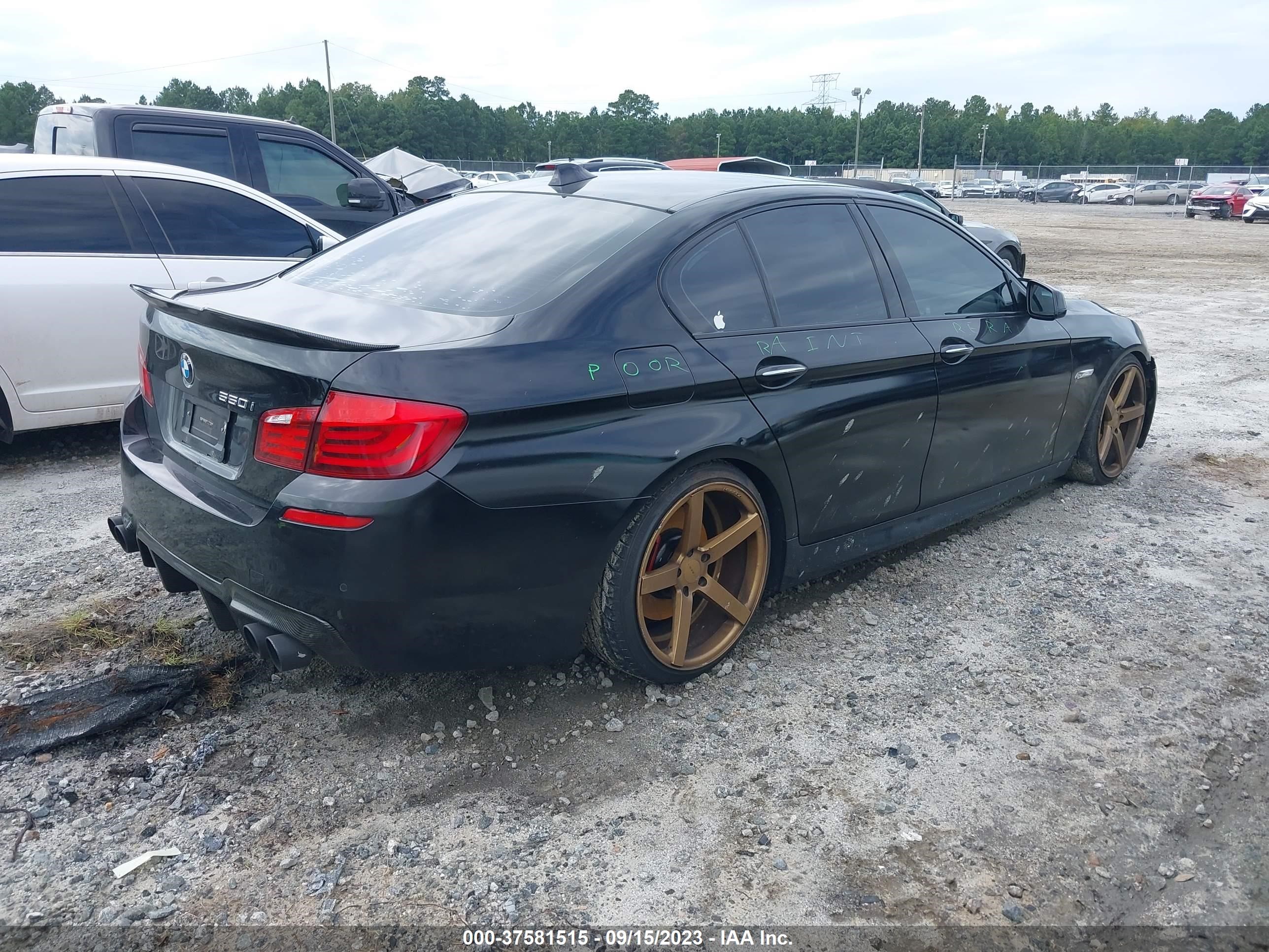 Photo 3 VIN: WBAFR9C56BC758046 - BMW 5ER 