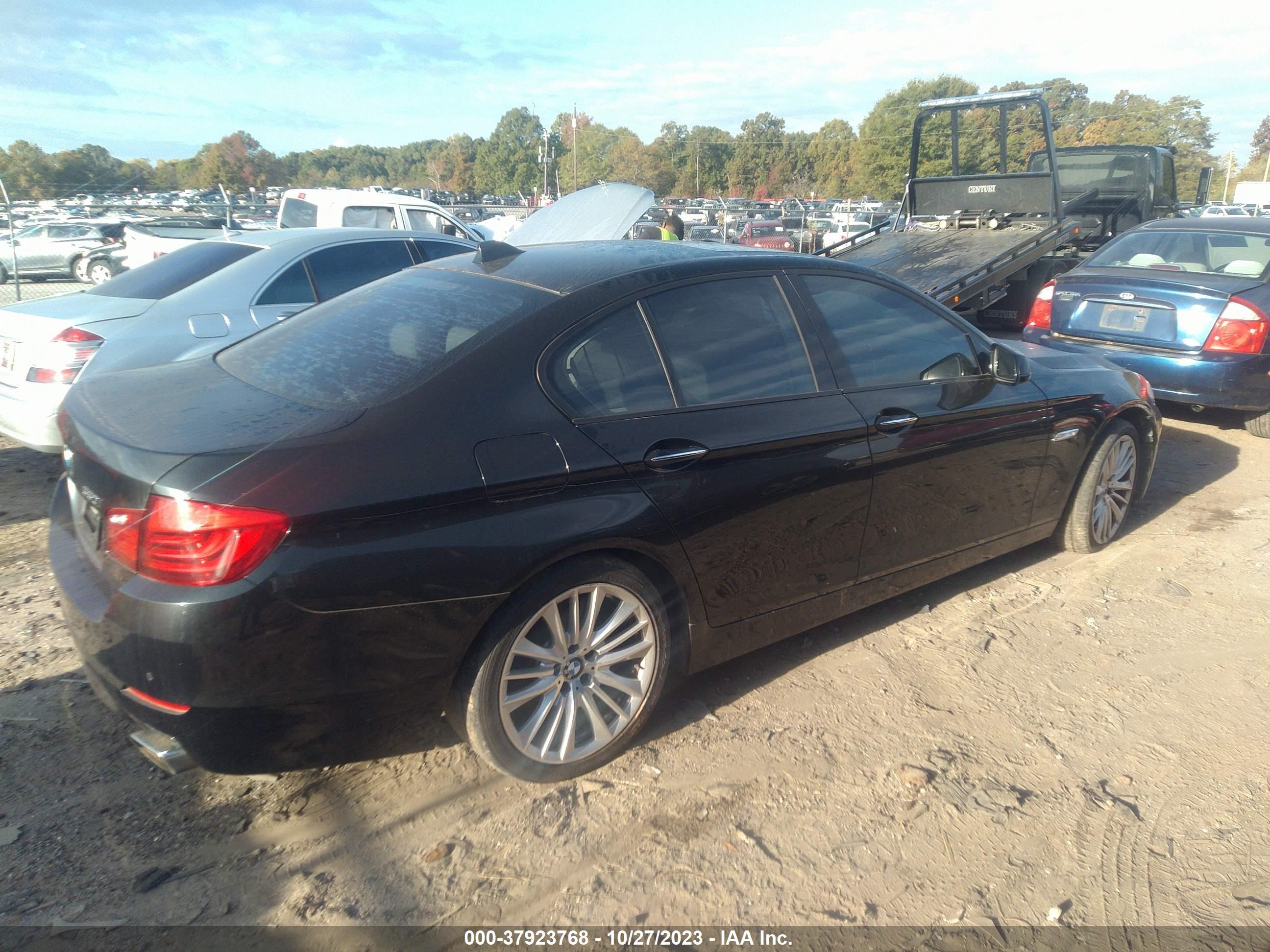 Photo 3 VIN: WBAFR9C57BC617762 - BMW 5ER 