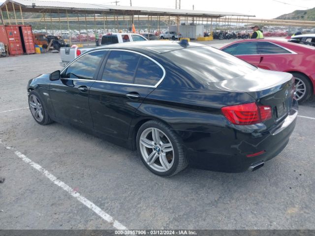 Photo 2 VIN: WBAFR9C58BC271334 - BMW 550I 