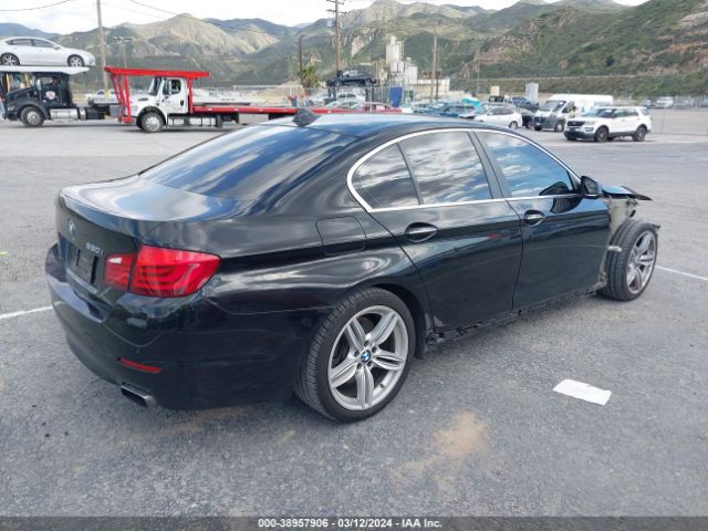 Photo 3 VIN: WBAFR9C58BC271334 - BMW 550I 