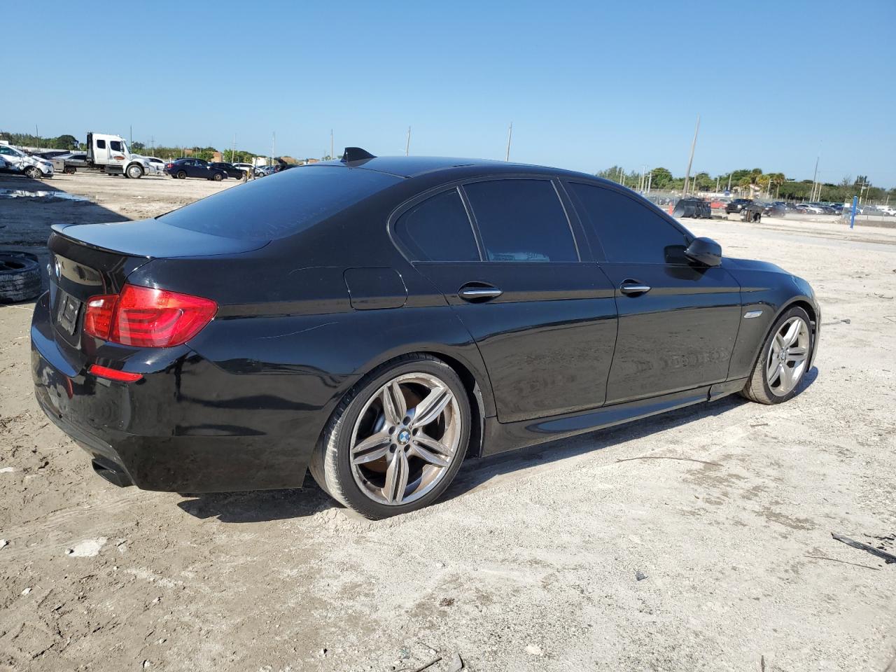 Photo 2 VIN: WBAFR9C58DDX79848 - BMW 5ER 