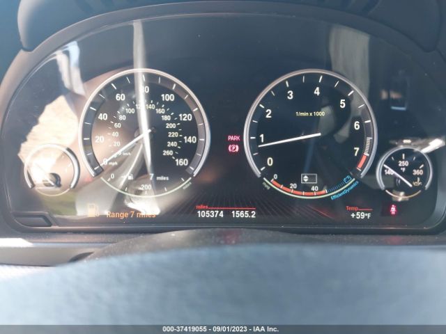 Photo 6 VIN: WBAFR9C59BC271388 - BMW 550I 