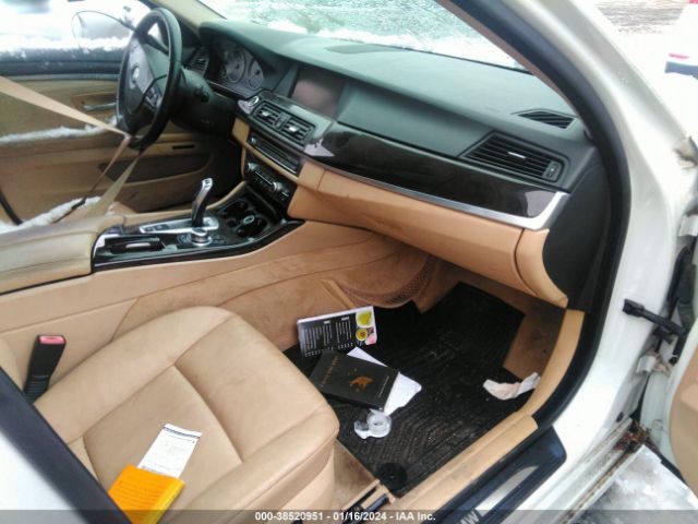 Photo 4 VIN: WBAFR9C59BC618265 - BMW 5 SERIES 