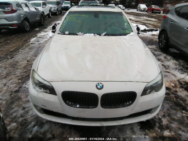 Photo 5 VIN: WBAFR9C59BC618265 - BMW 5 SERIES 