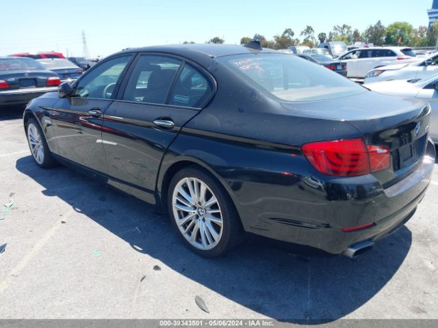 Photo 2 VIN: WBAFR9C59BDV58255 - BMW 550 