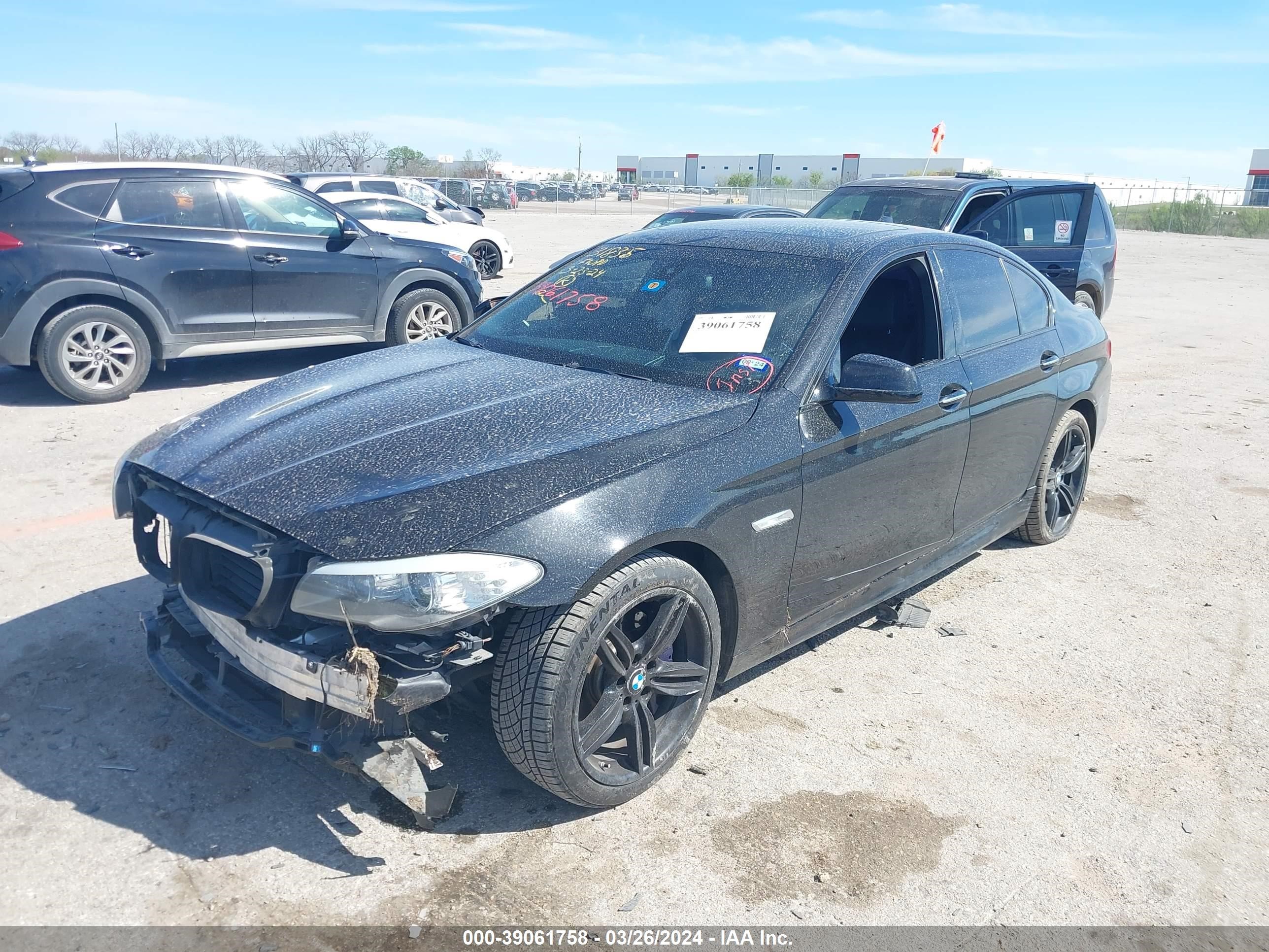 Photo 1 VIN: WBAFR9C59CDX78738 - BMW 5ER 