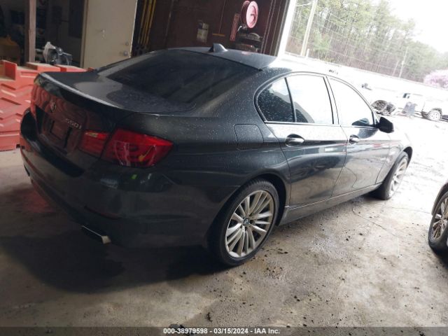 Photo 3 VIN: WBAFR9C5XBC618274 - BMW 550I 