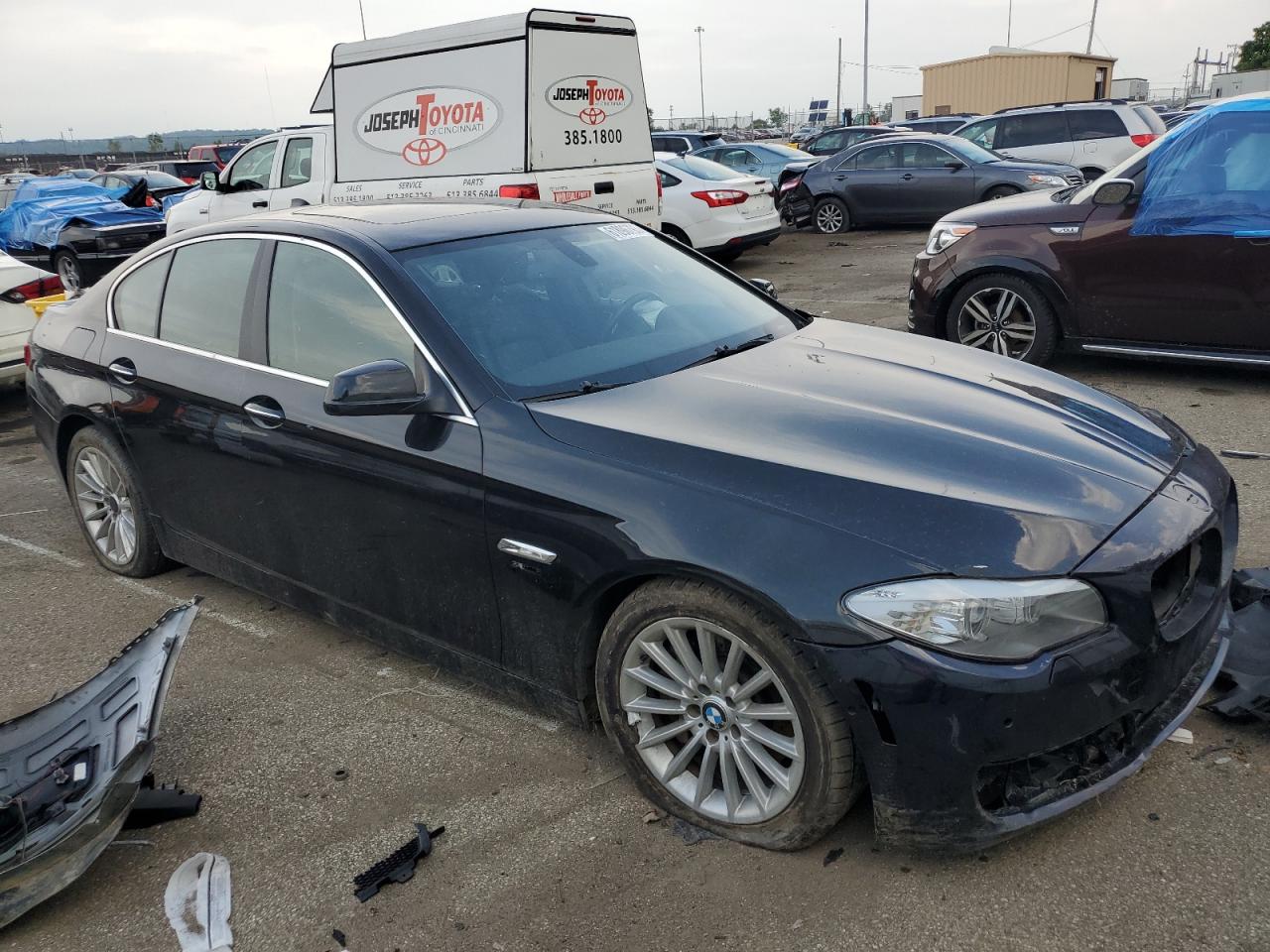 Photo 3 VIN: WBAFU7C52BC772089 - BMW 5ER 