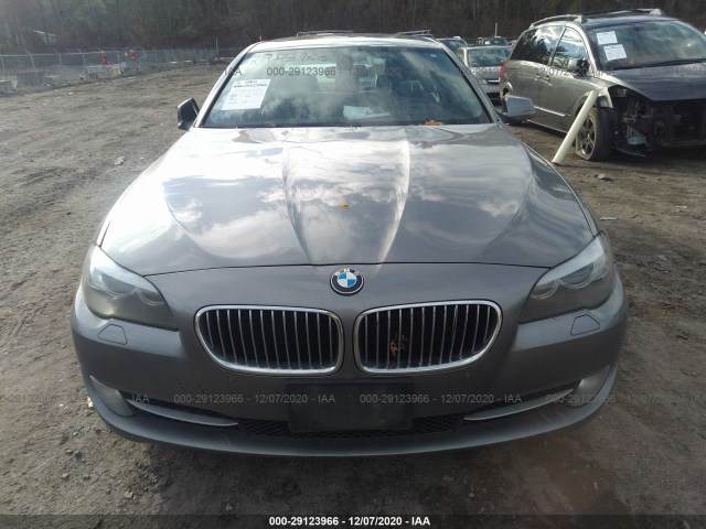 Photo 5 VIN: WBAFU7C52BC870457 - BMW 5 