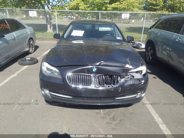 Photo 5 VIN: WBAFU7C52CDU60589 - BMW 5 