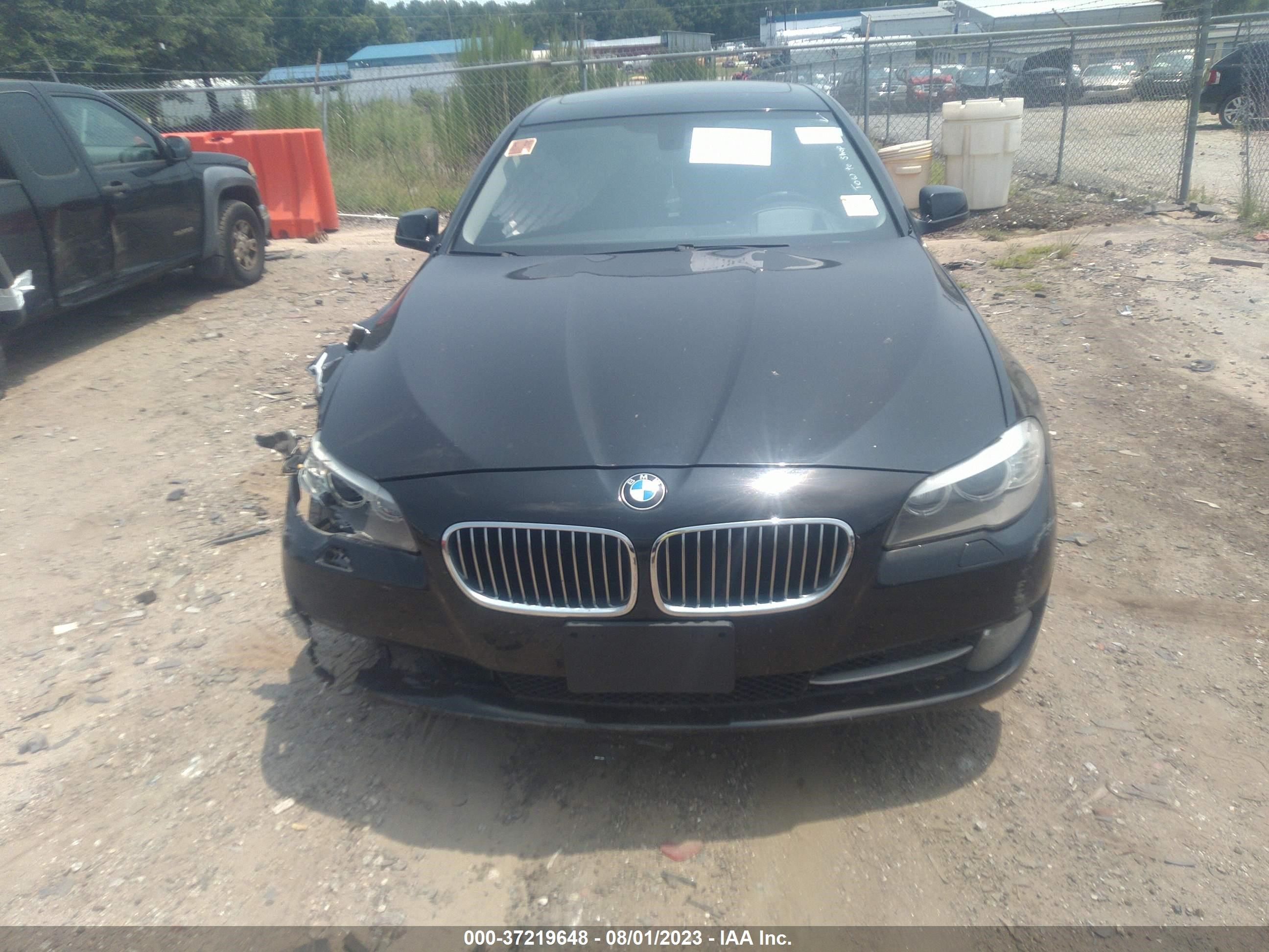 Photo 11 VIN: WBAFU7C52DDU67544 - BMW 5ER 