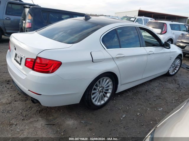 Photo 3 VIN: WBAFU7C53BC870001 - BMW 535I 