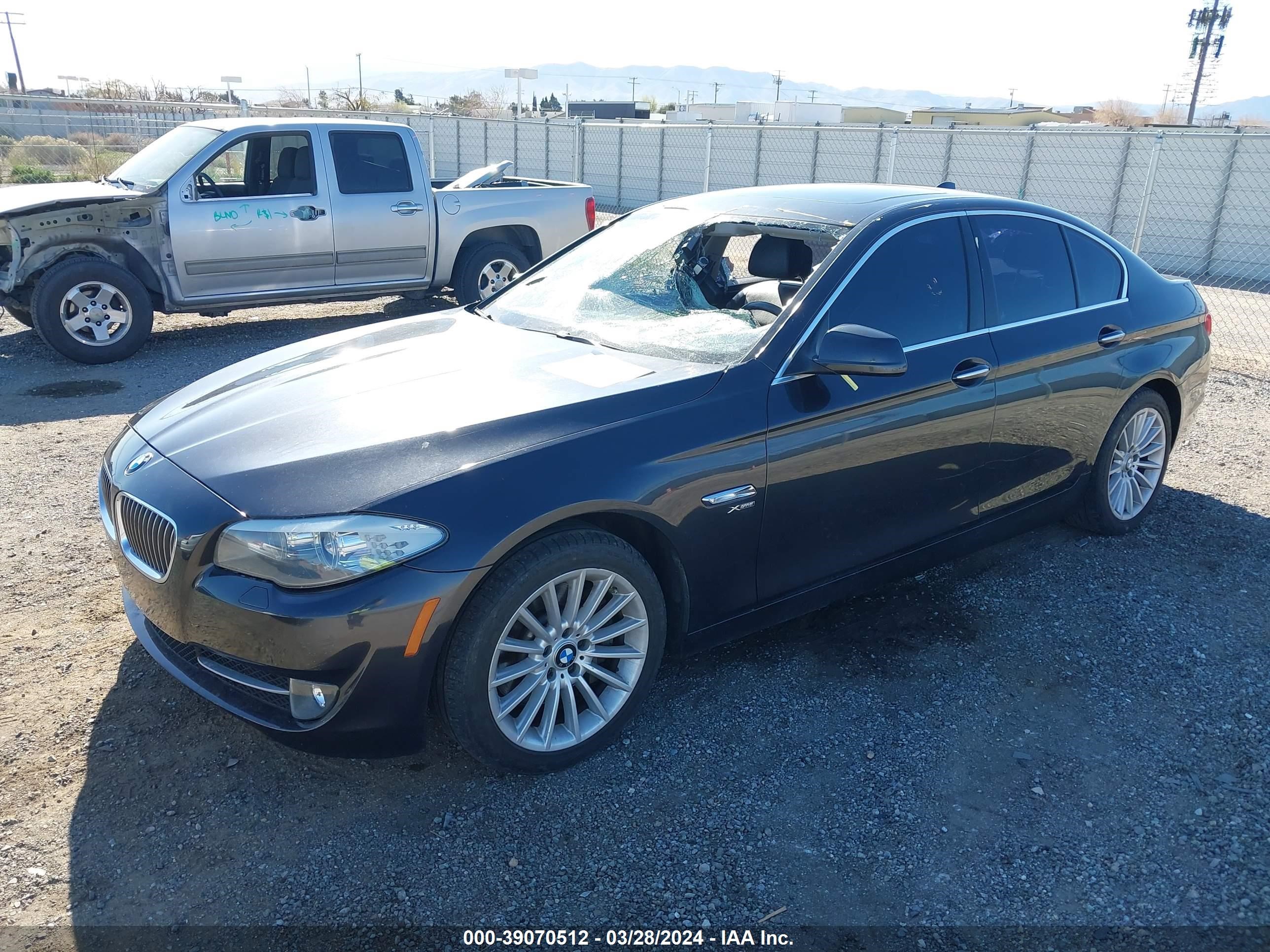 Photo 1 VIN: WBAFU7C53BC875389 - BMW 5ER 