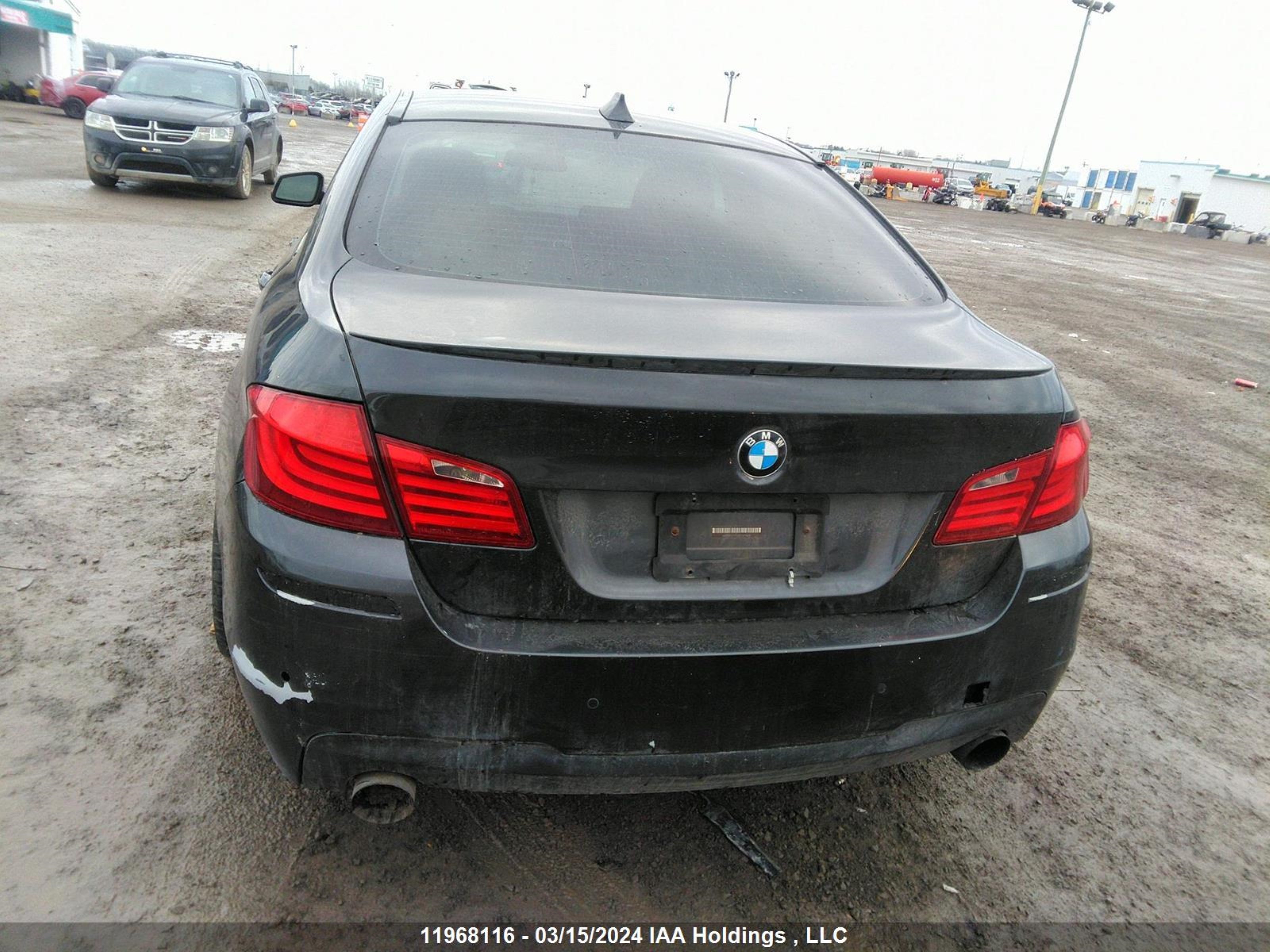 Photo 16 VIN: WBAFU7C53BC875828 - BMW 5ER 