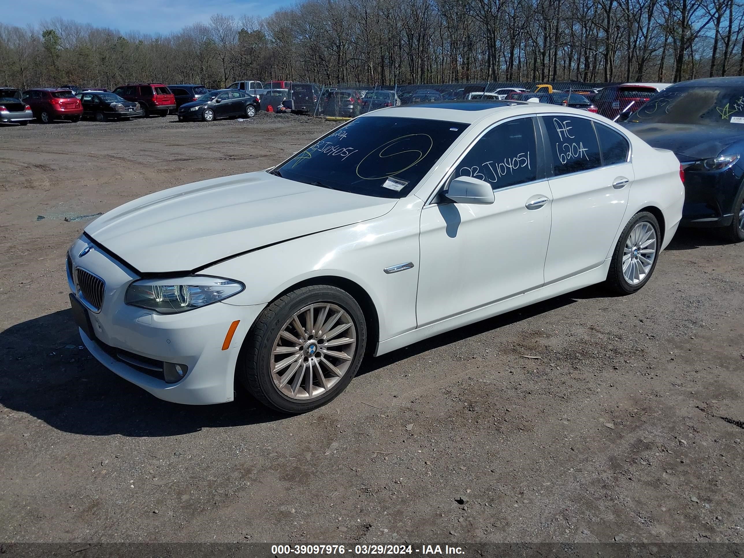 Photo 1 VIN: WBAFU7C53BDU53861 - BMW 5ER 