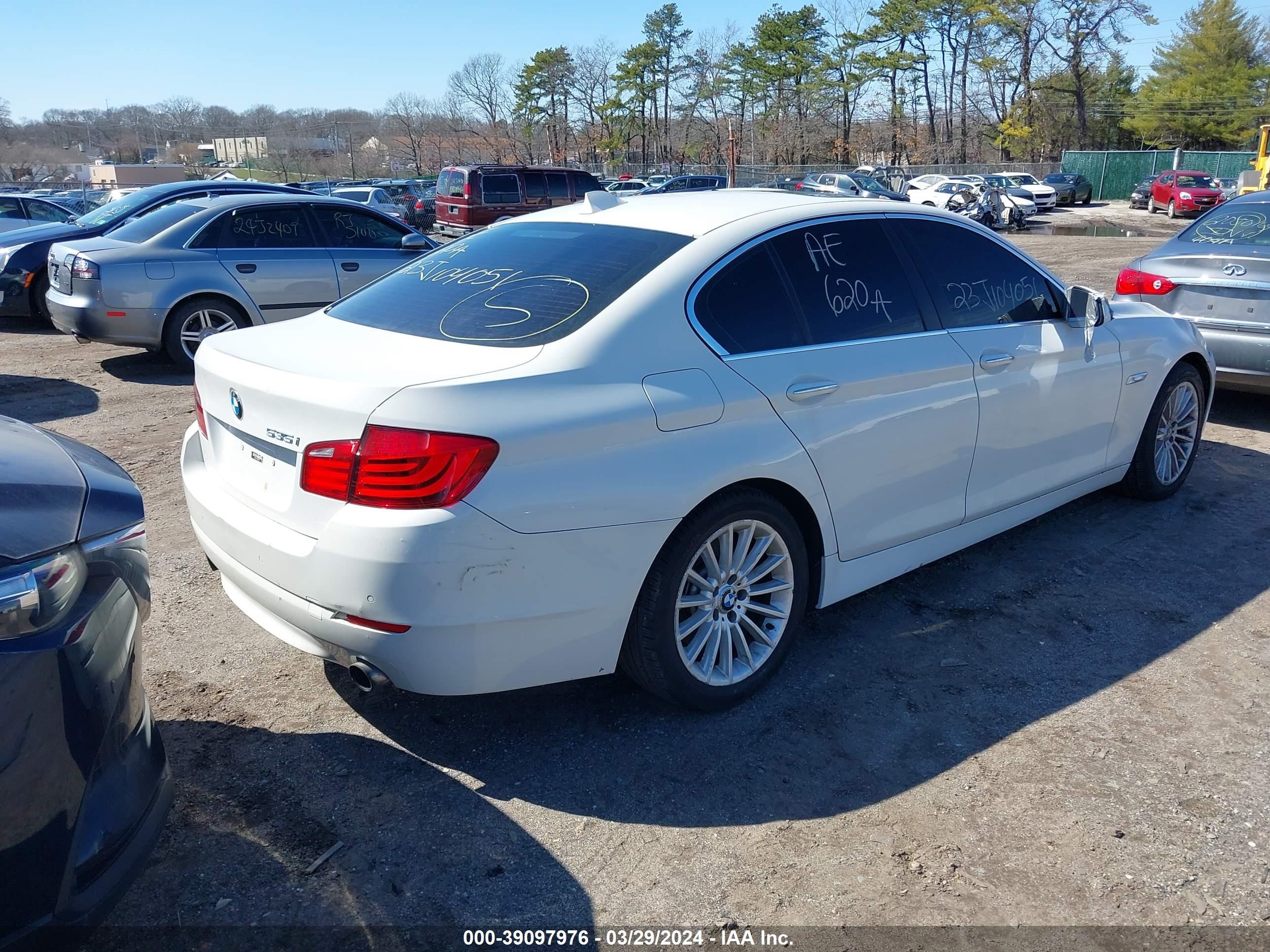 Photo 3 VIN: WBAFU7C53BDU53861 - BMW 5ER 