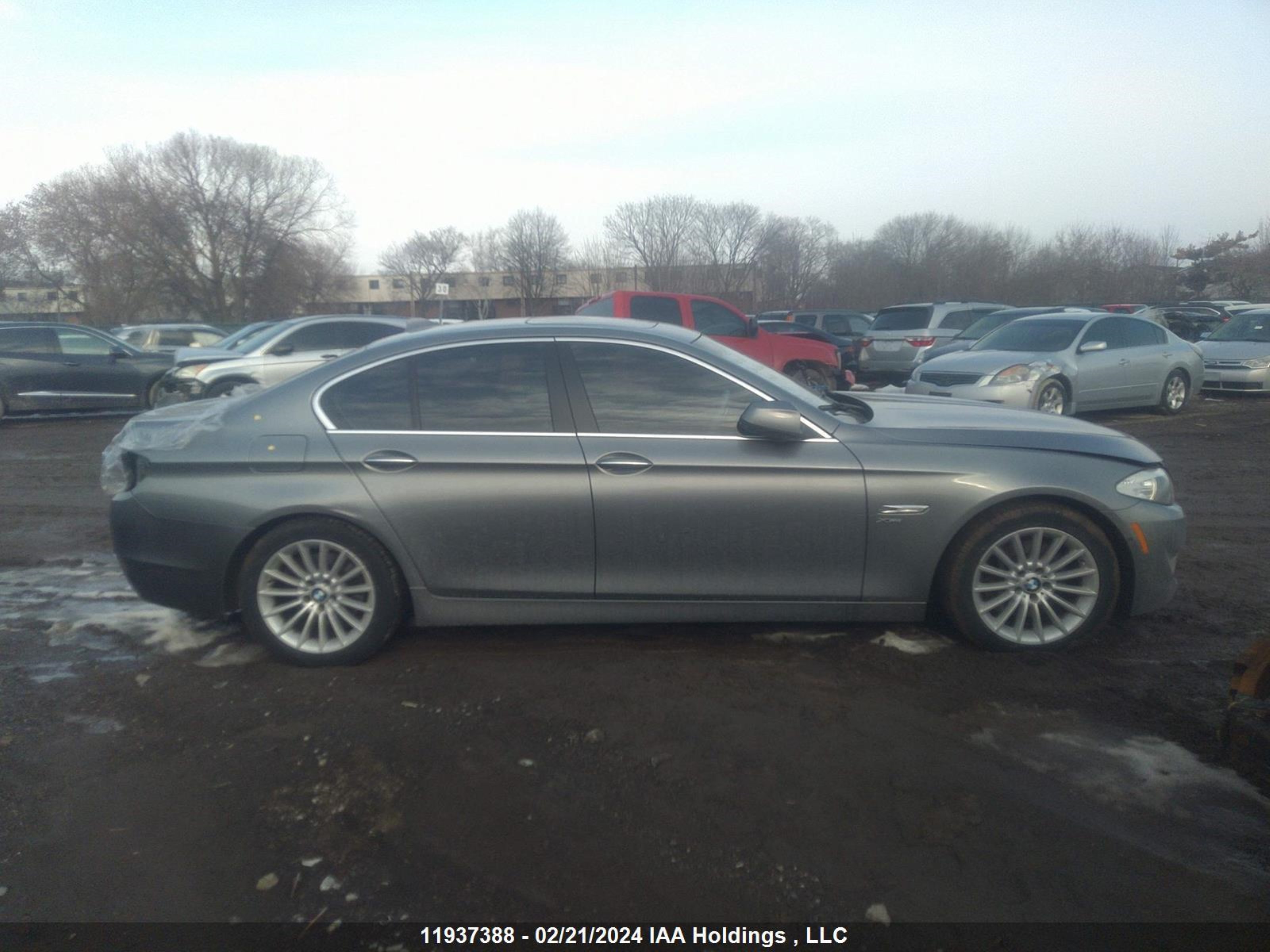 Photo 13 VIN: WBAFU7C53CDU63050 - BMW 5ER 