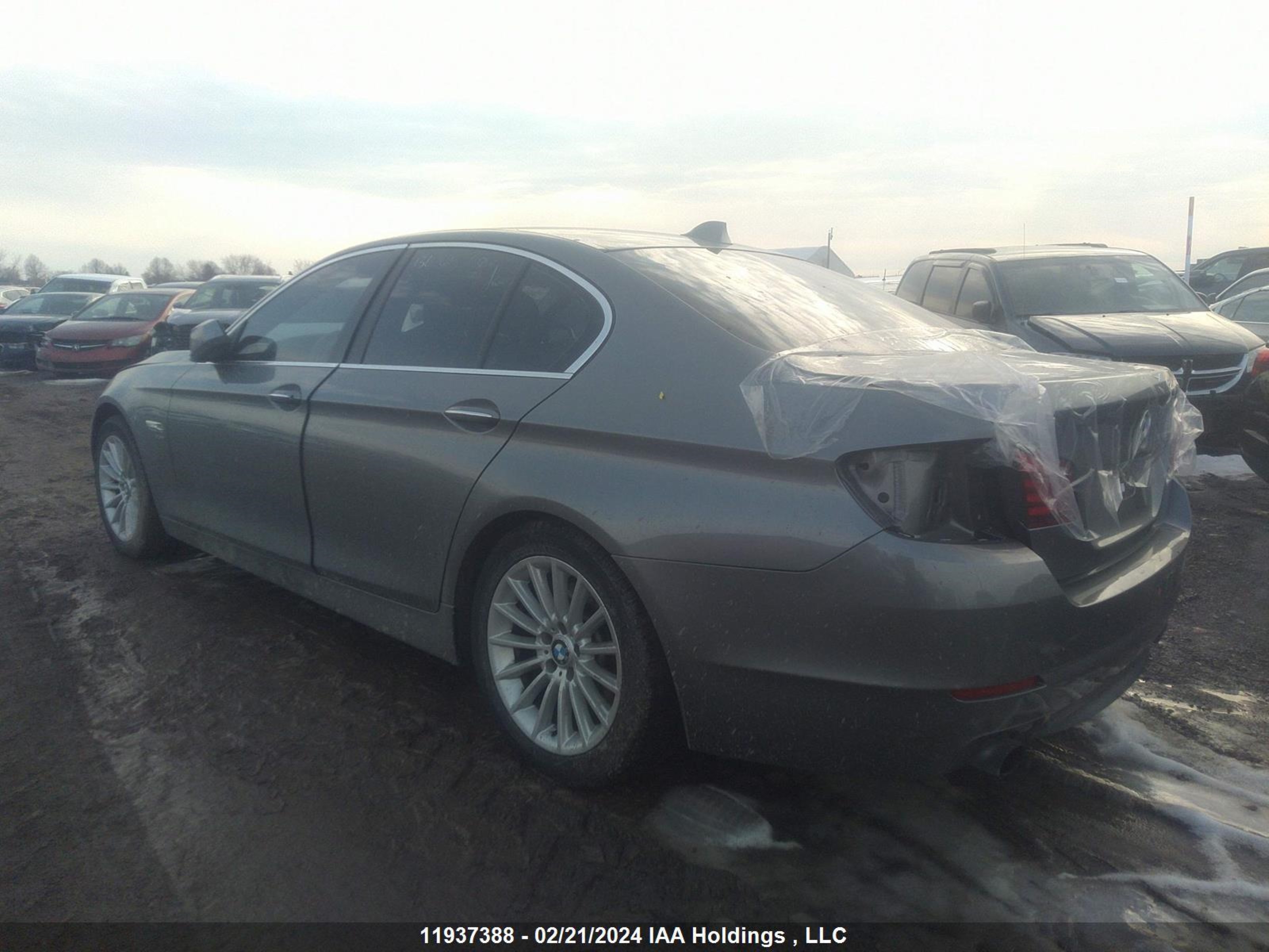 Photo 2 VIN: WBAFU7C53CDU63050 - BMW 5ER 