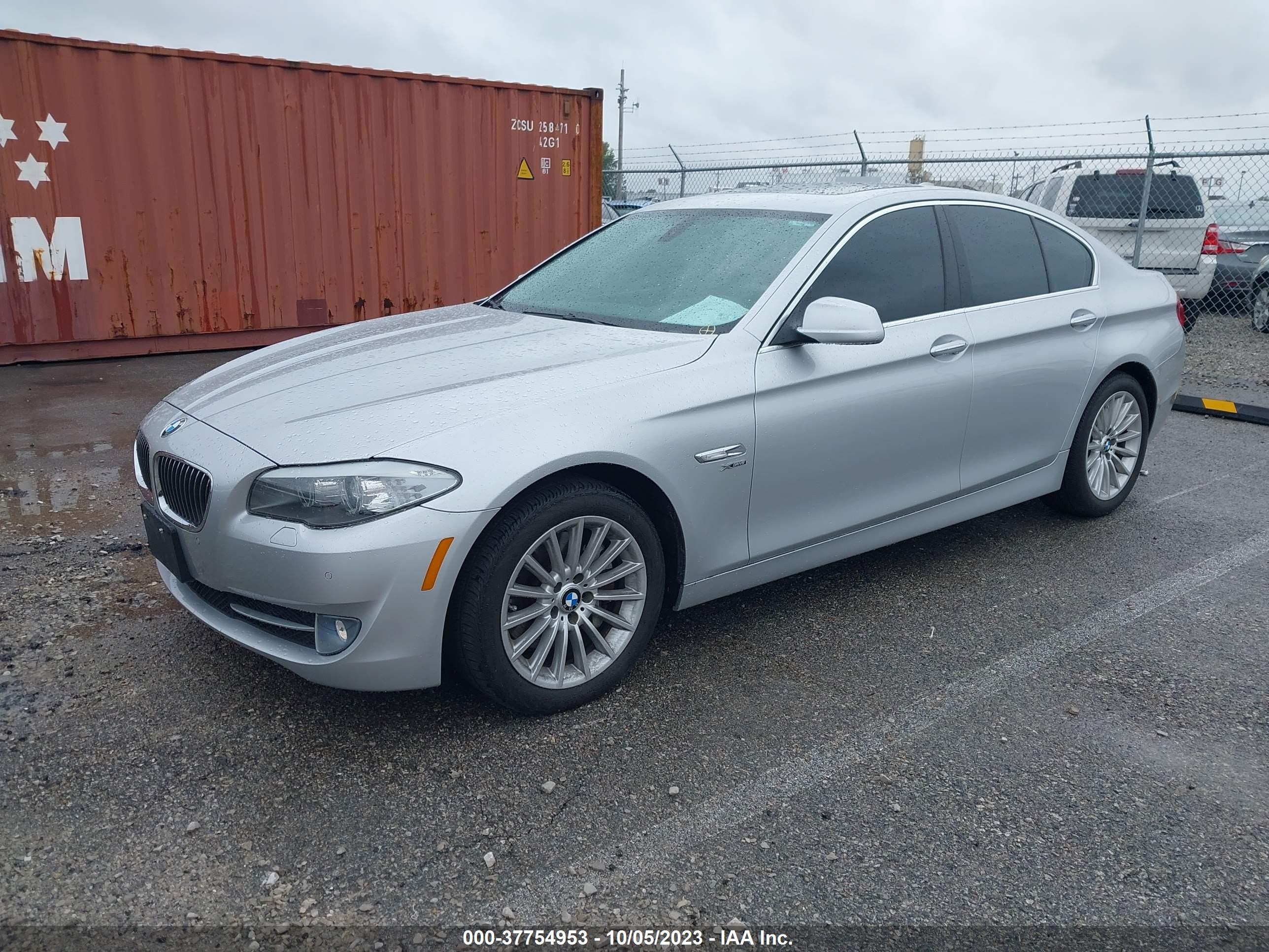 Photo 1 VIN: WBAFU7C54BC874042 - BMW 5ER 