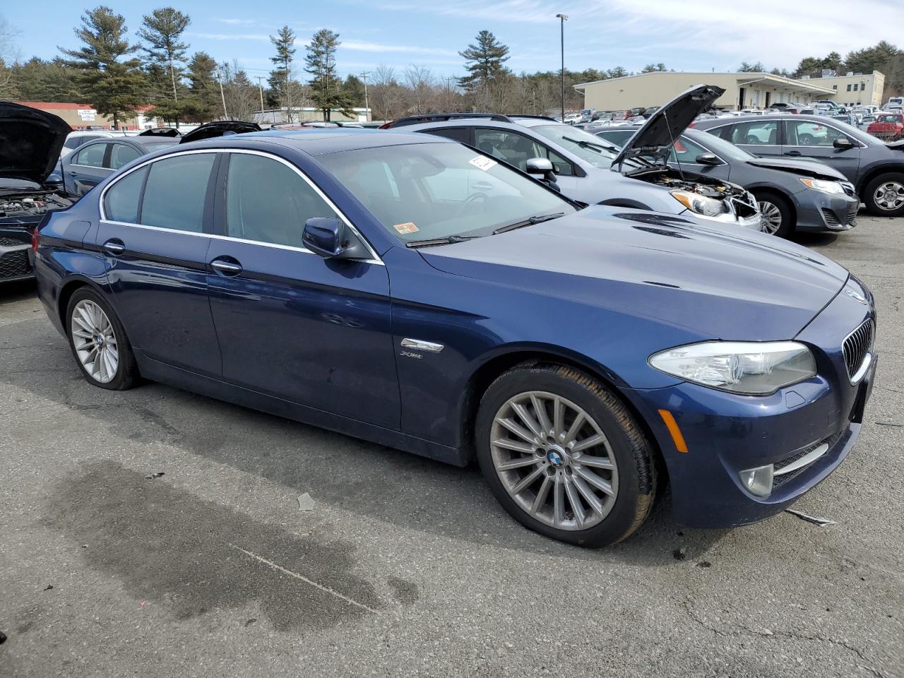 Photo 3 VIN: WBAFU7C54BC878401 - BMW 5ER 