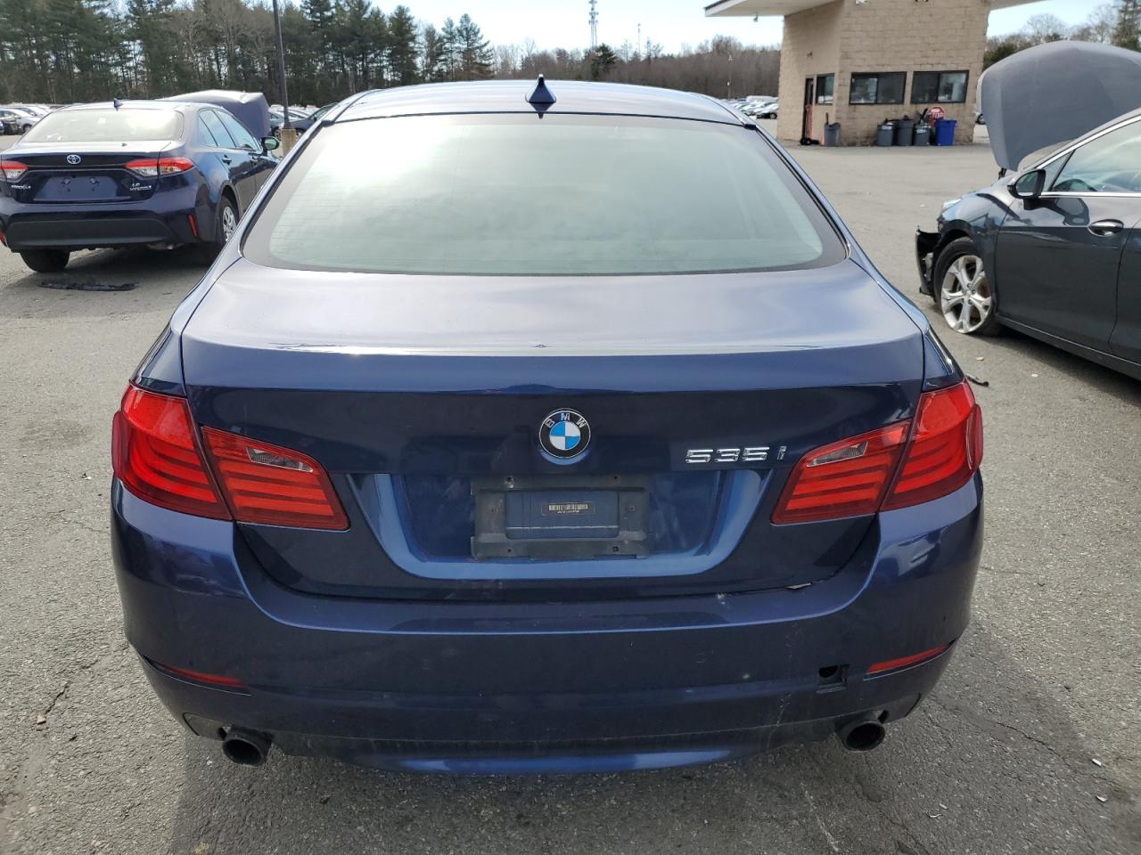 Photo 5 VIN: WBAFU7C54BC878401 - BMW 5ER 