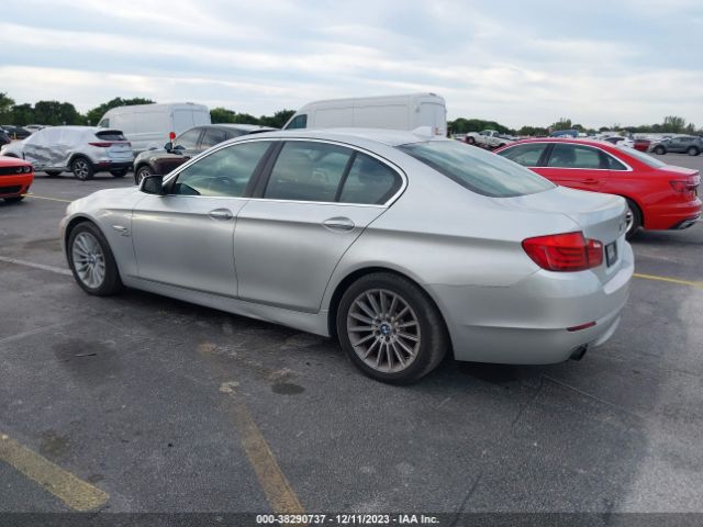 Photo 2 VIN: WBAFU7C55BC876009 - BMW 535I 