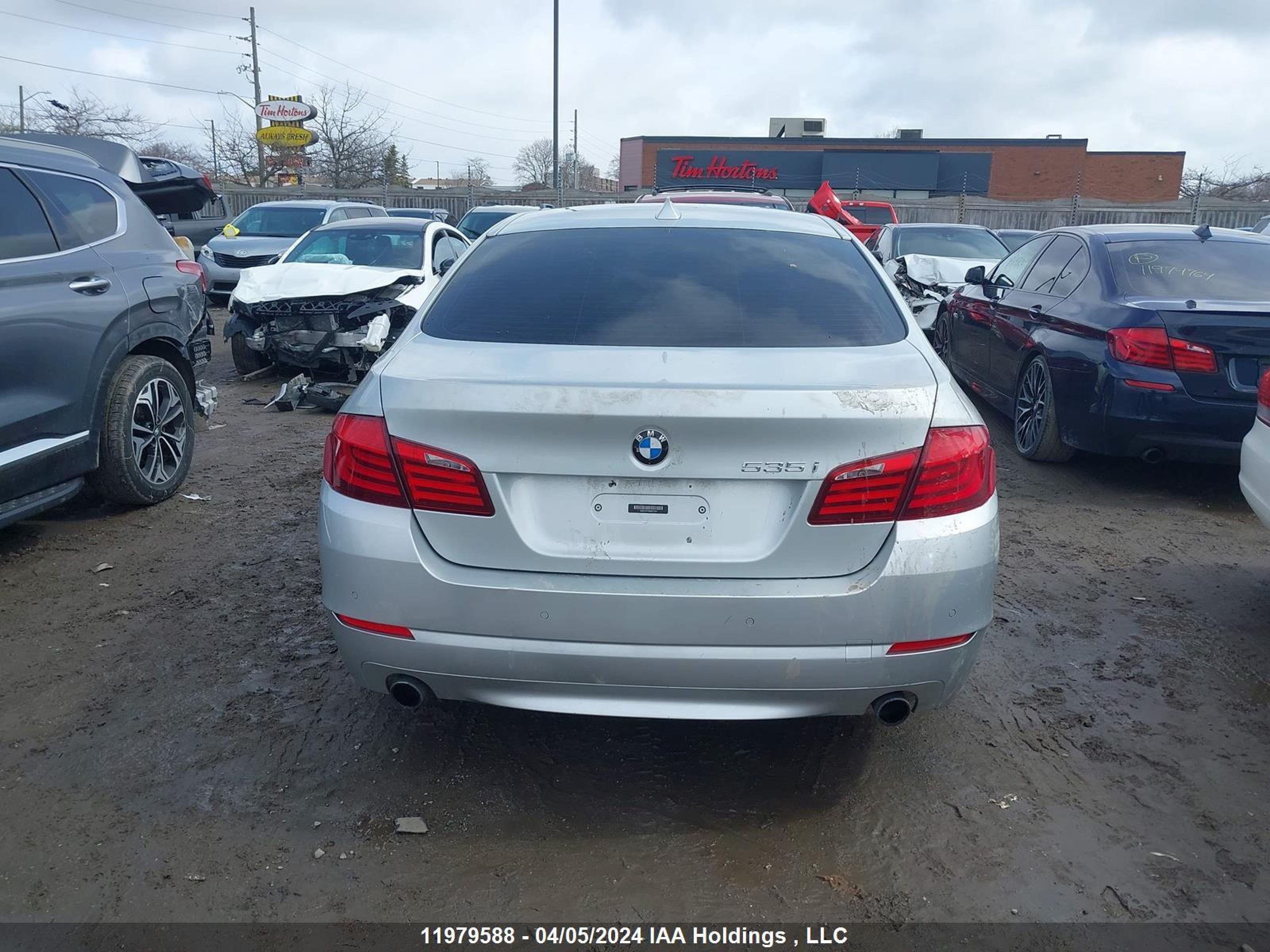 Photo 15 VIN: WBAFU7C55BC877354 - BMW 5ER 