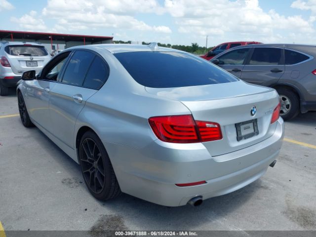 Photo 2 VIN: WBAFU7C57BC777272 - BMW 535I 