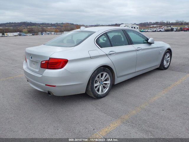 Photo 3 VIN: WBAFU7C57BC869630 - BMW 535I 