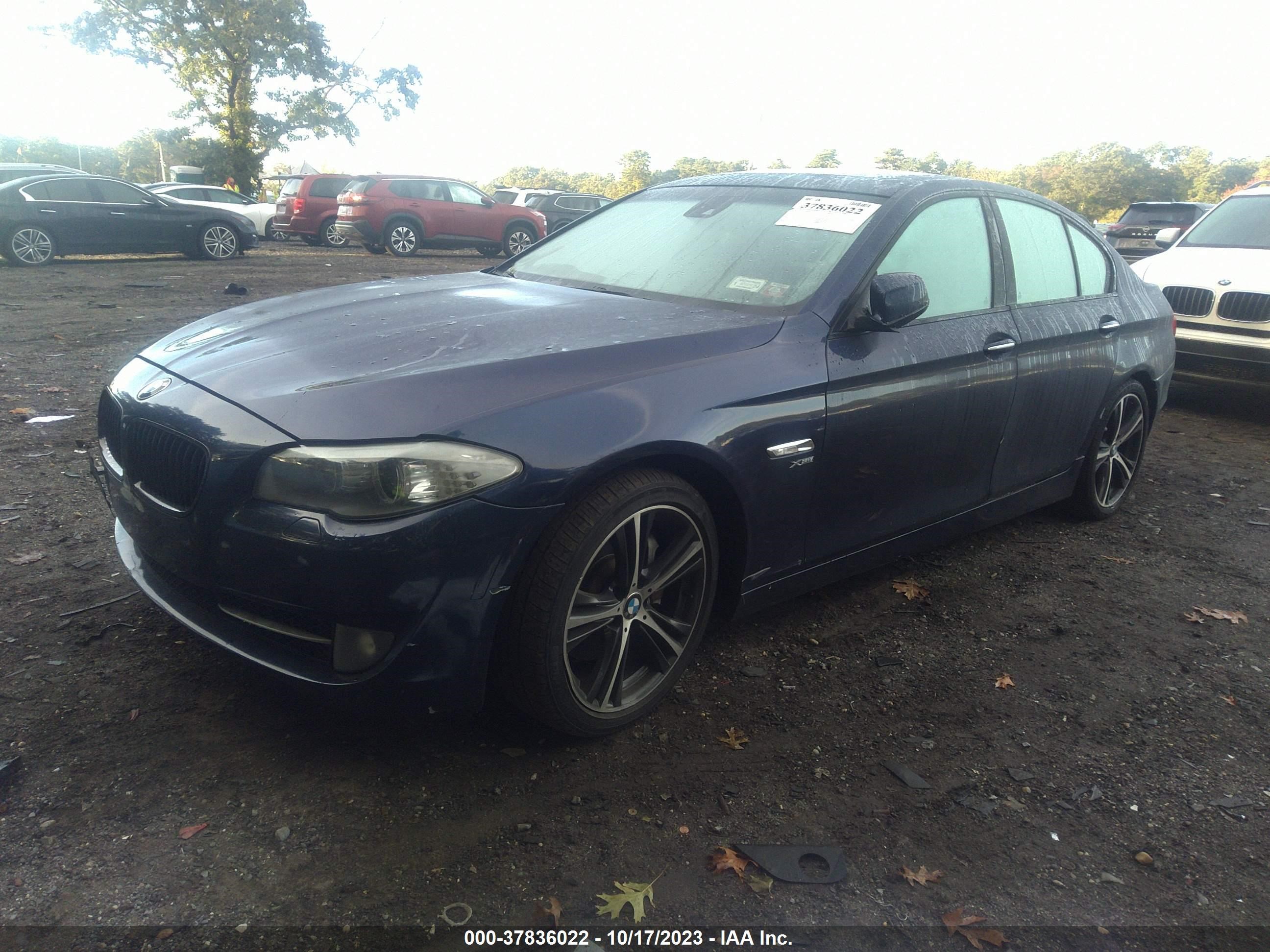 Photo 1 VIN: WBAFU7C57CDU57736 - BMW 5ER 