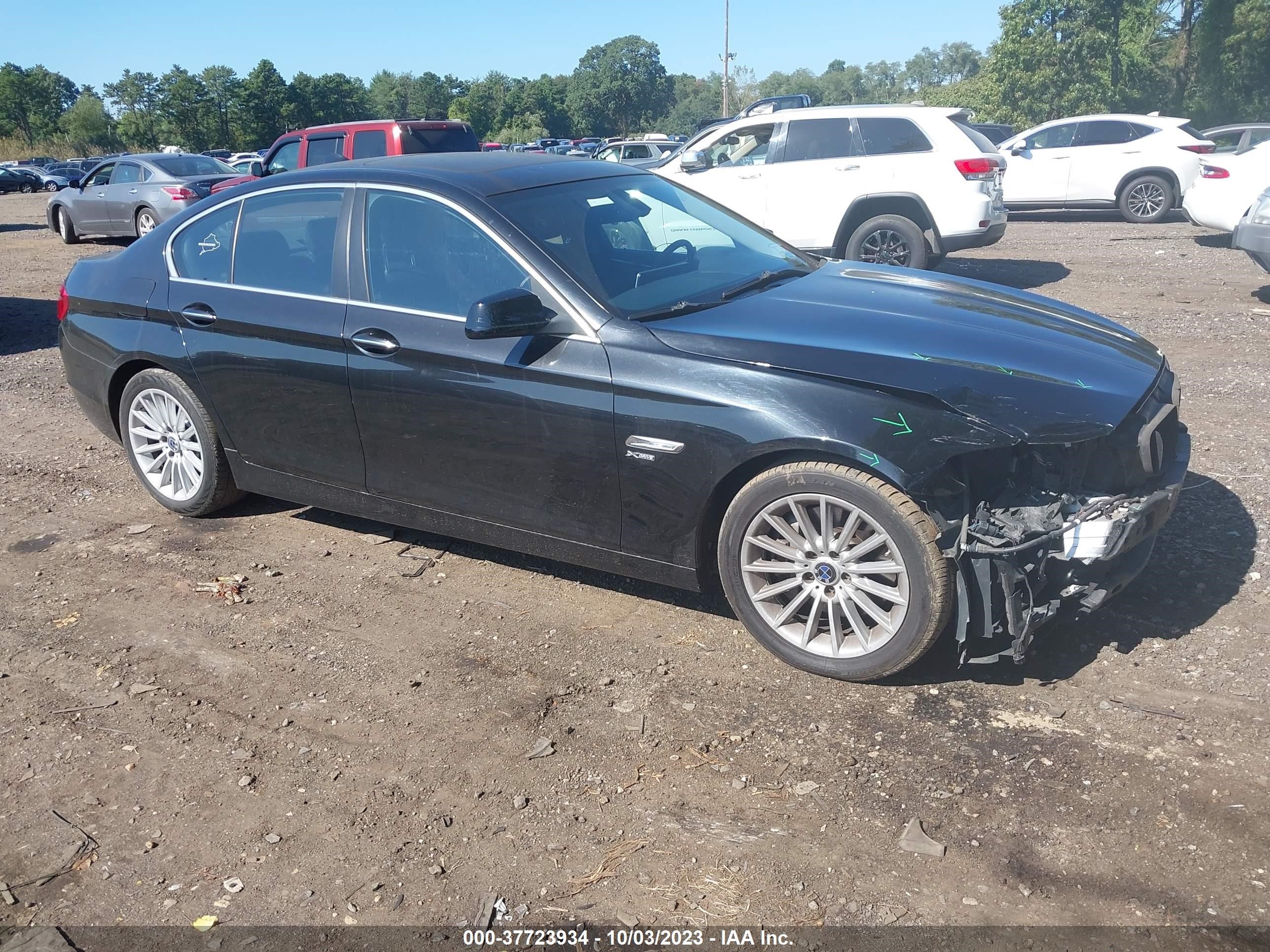 Photo 0 VIN: WBAFU7C57CDU61267 - BMW 5ER 