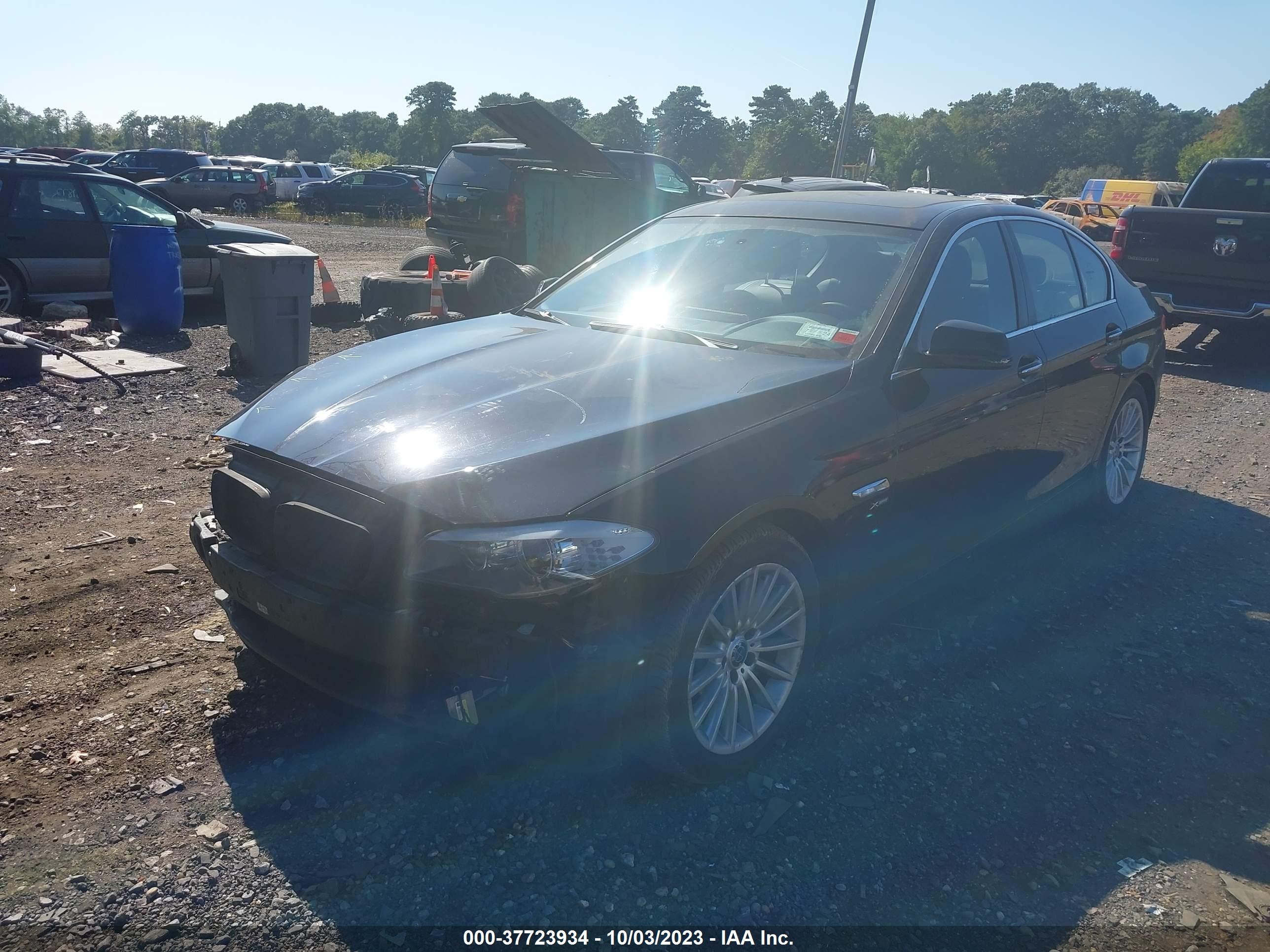 Photo 1 VIN: WBAFU7C57CDU61267 - BMW 5ER 