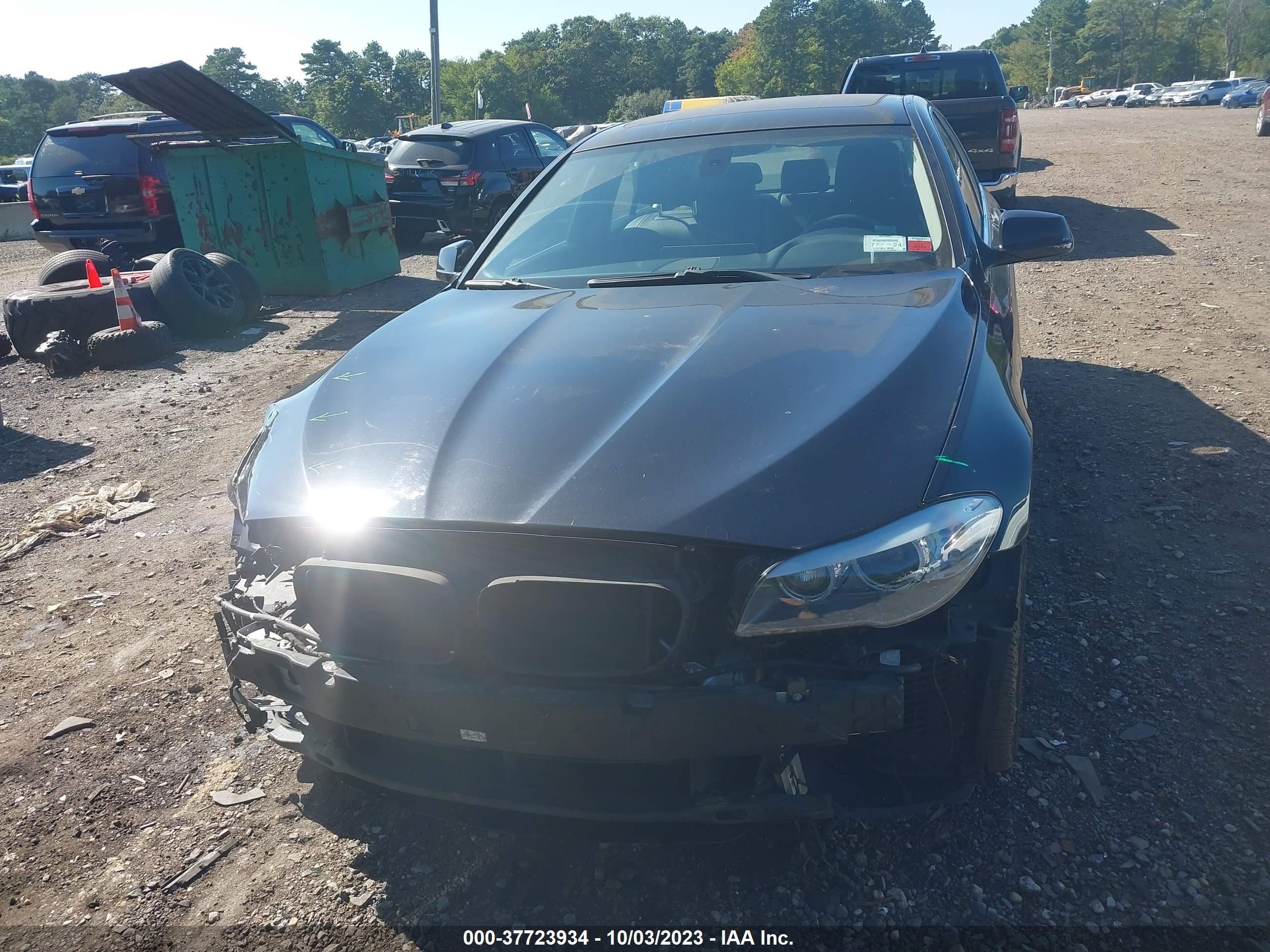 Photo 11 VIN: WBAFU7C57CDU61267 - BMW 5ER 