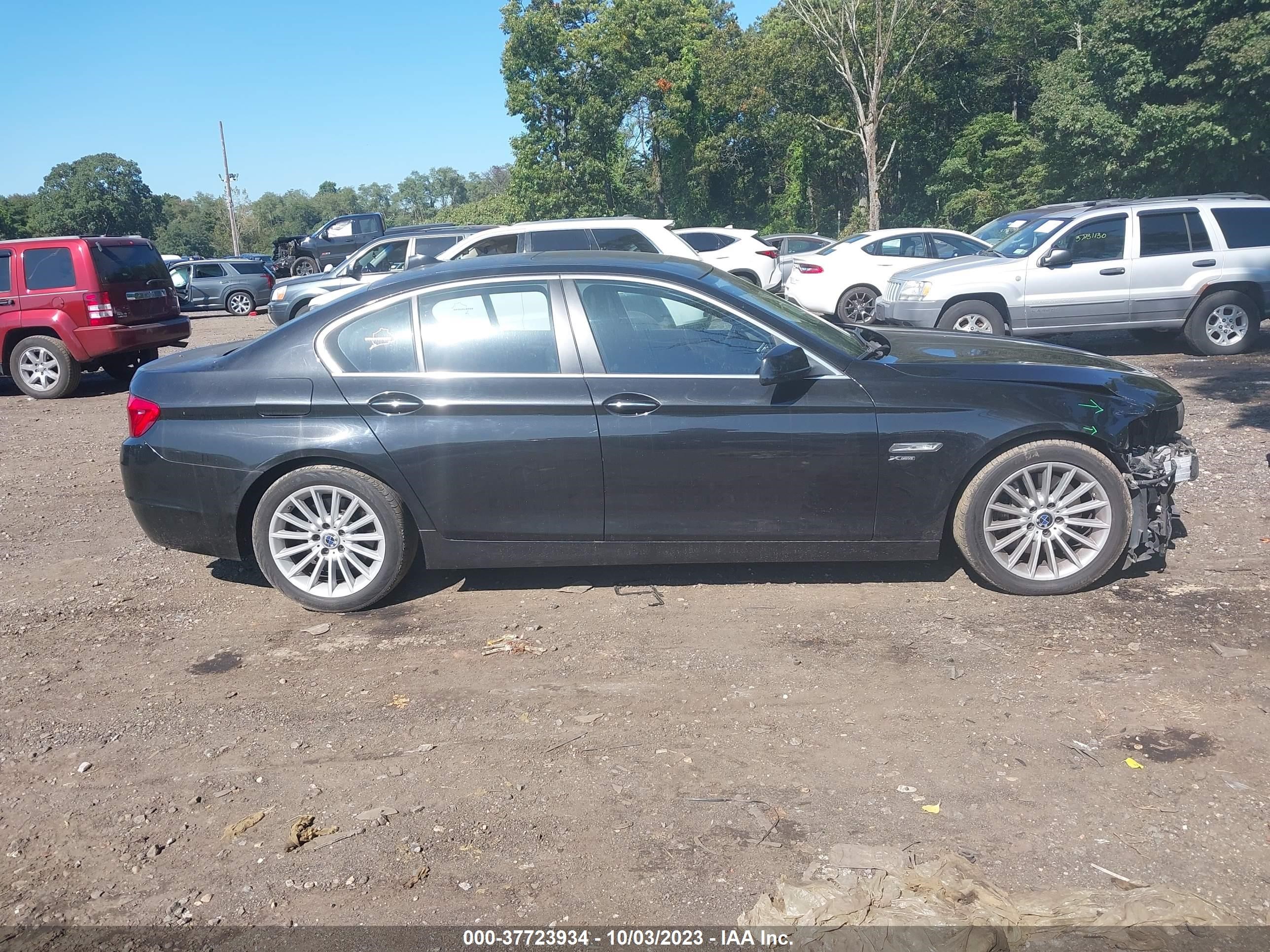 Photo 12 VIN: WBAFU7C57CDU61267 - BMW 5ER 