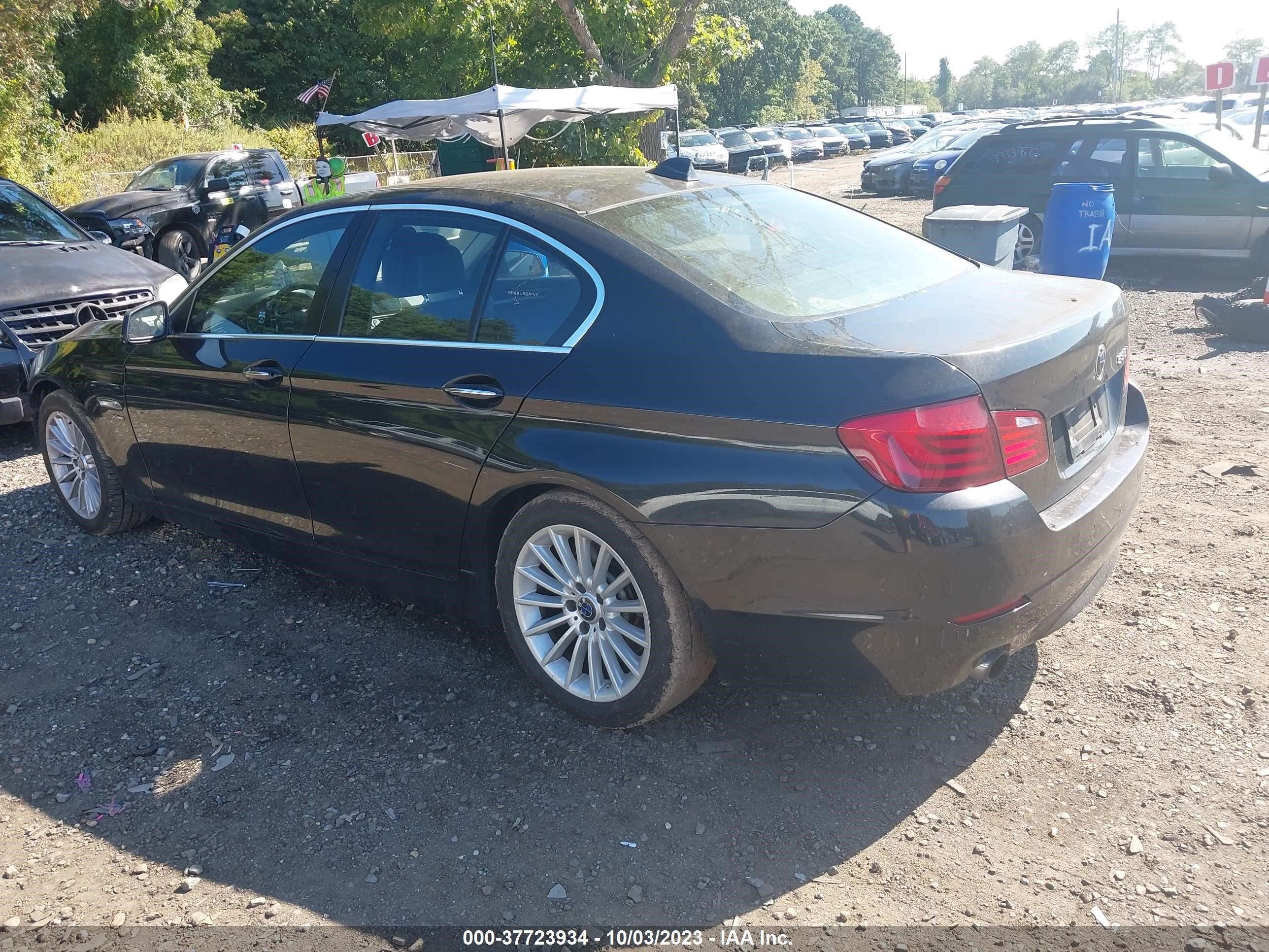 Photo 2 VIN: WBAFU7C57CDU61267 - BMW 5ER 