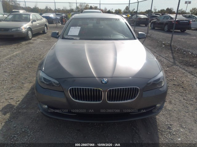 Photo 5 VIN: WBAFU7C57CDU64699 - BMW 5 